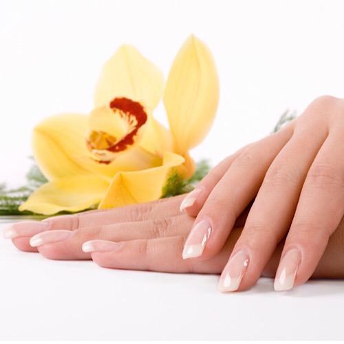 ONE LUX NAILS AND SPA - manicure